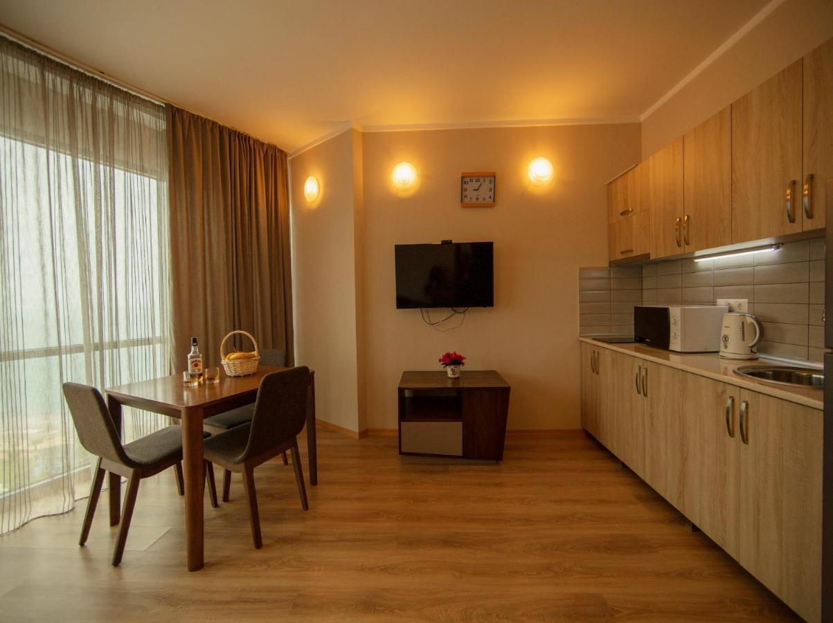 Tower Apartments Батуми Екстериор снимка