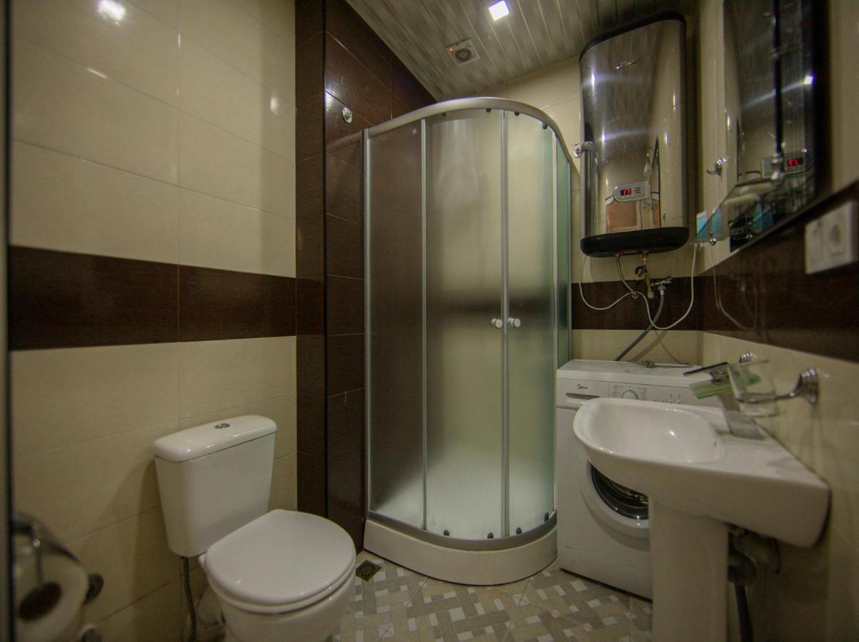 Tower Apartments Батуми Екстериор снимка