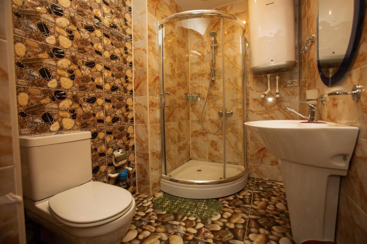 Tower Apartments Батуми Екстериор снимка