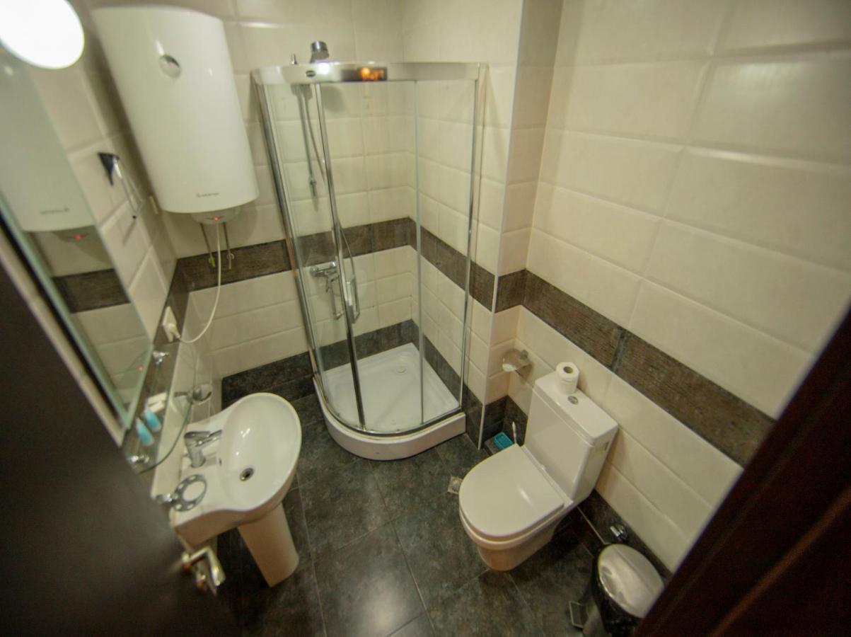 Tower Apartments Батуми Екстериор снимка