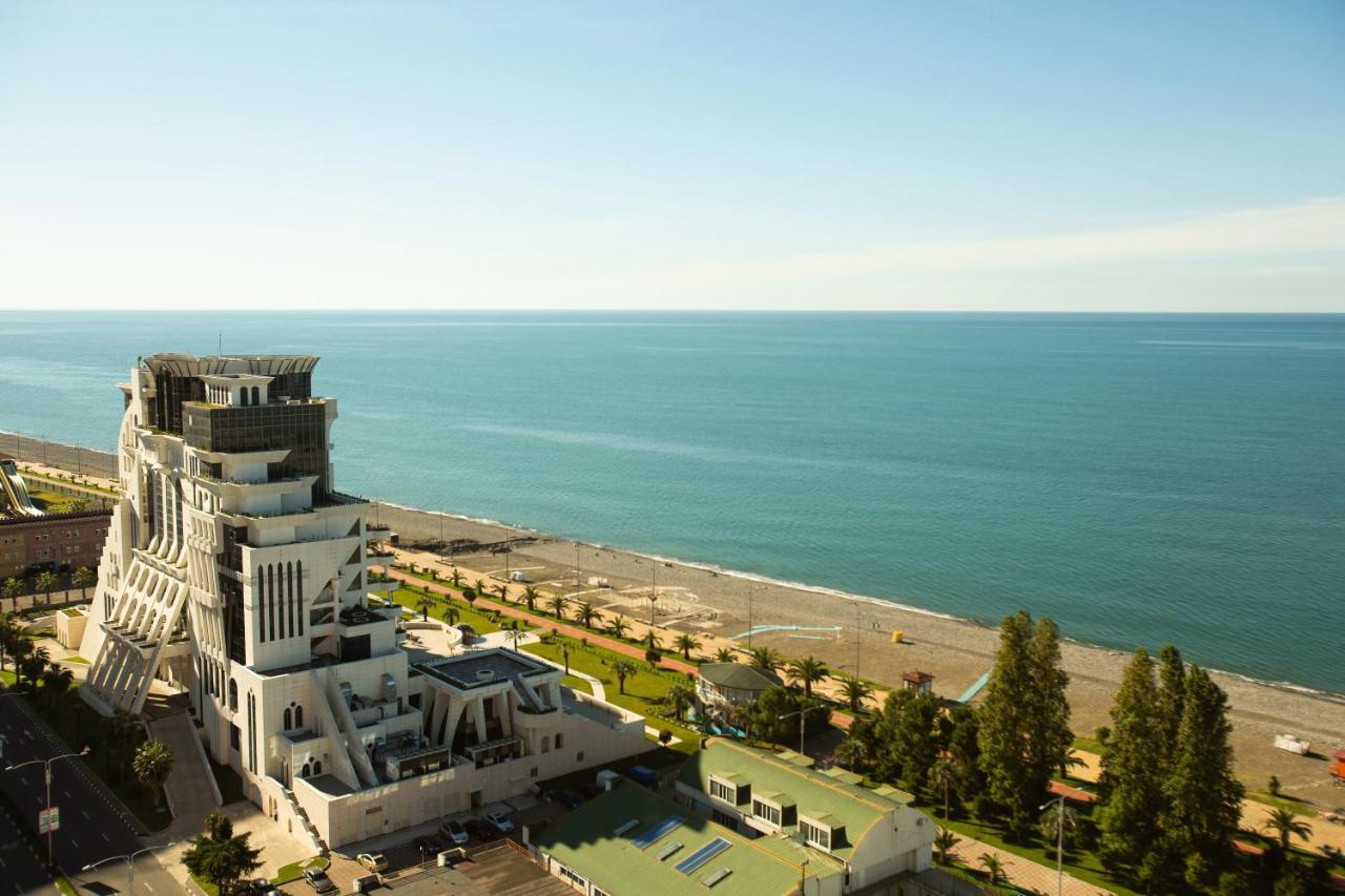 Tower Apartments Батуми Екстериор снимка