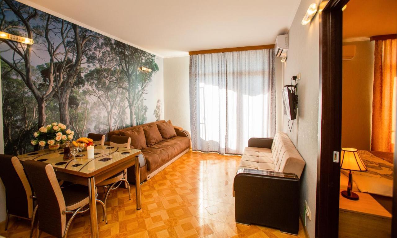 Tower Apartments Батуми Екстериор снимка