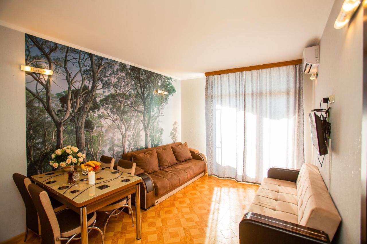 Tower Apartments Батуми Екстериор снимка
