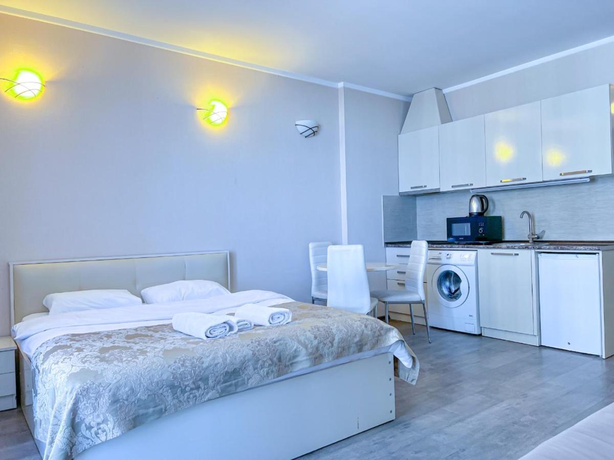 Tower Apartments Батуми Екстериор снимка