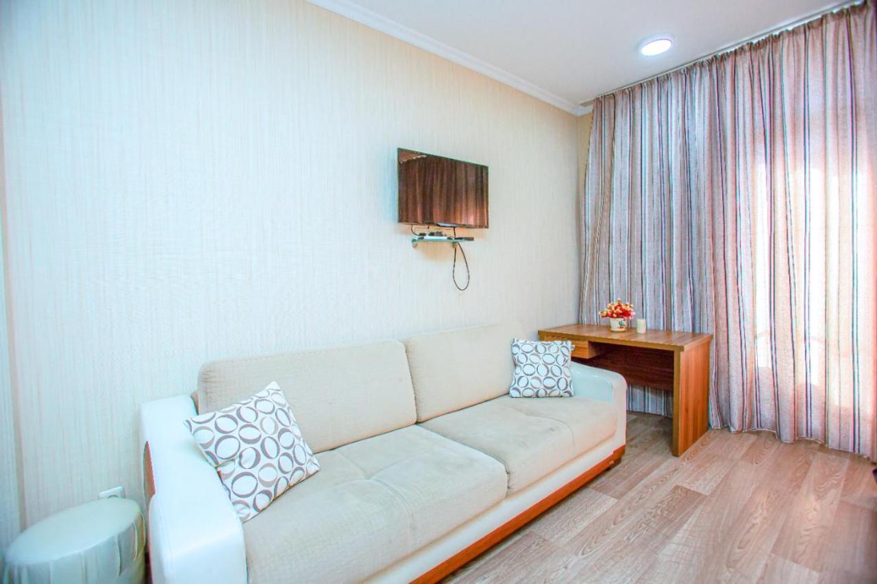 Tower Apartments Батуми Екстериор снимка